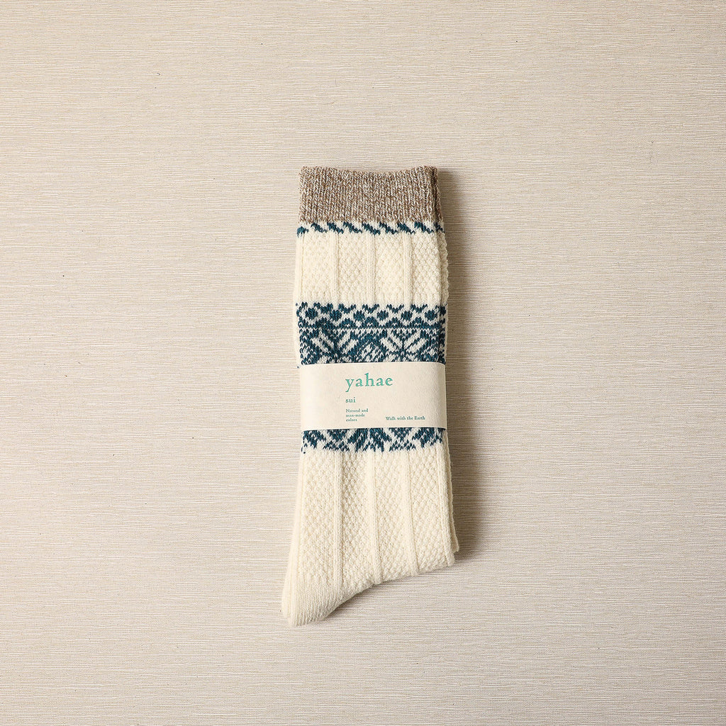 Ivory wool/cotton snow pattern socks