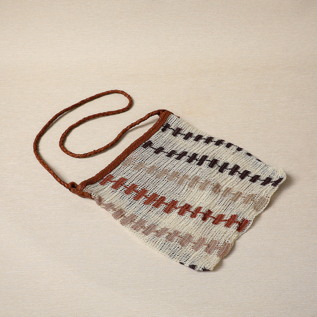 Woven geometric pattern tote