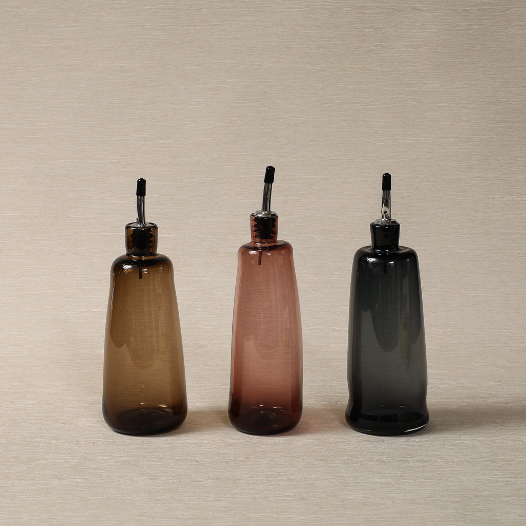Glass oil cruet