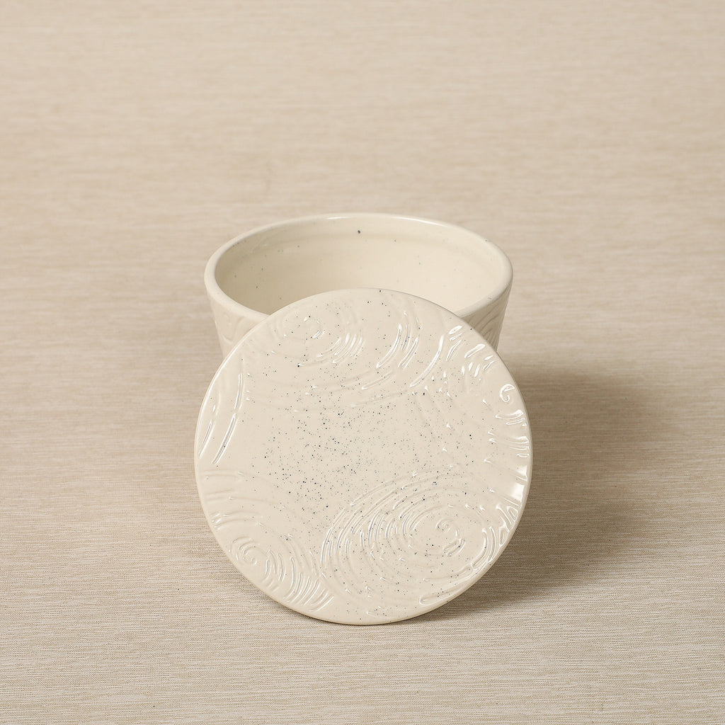 Song-Chesa Round Box in Shell Glaze