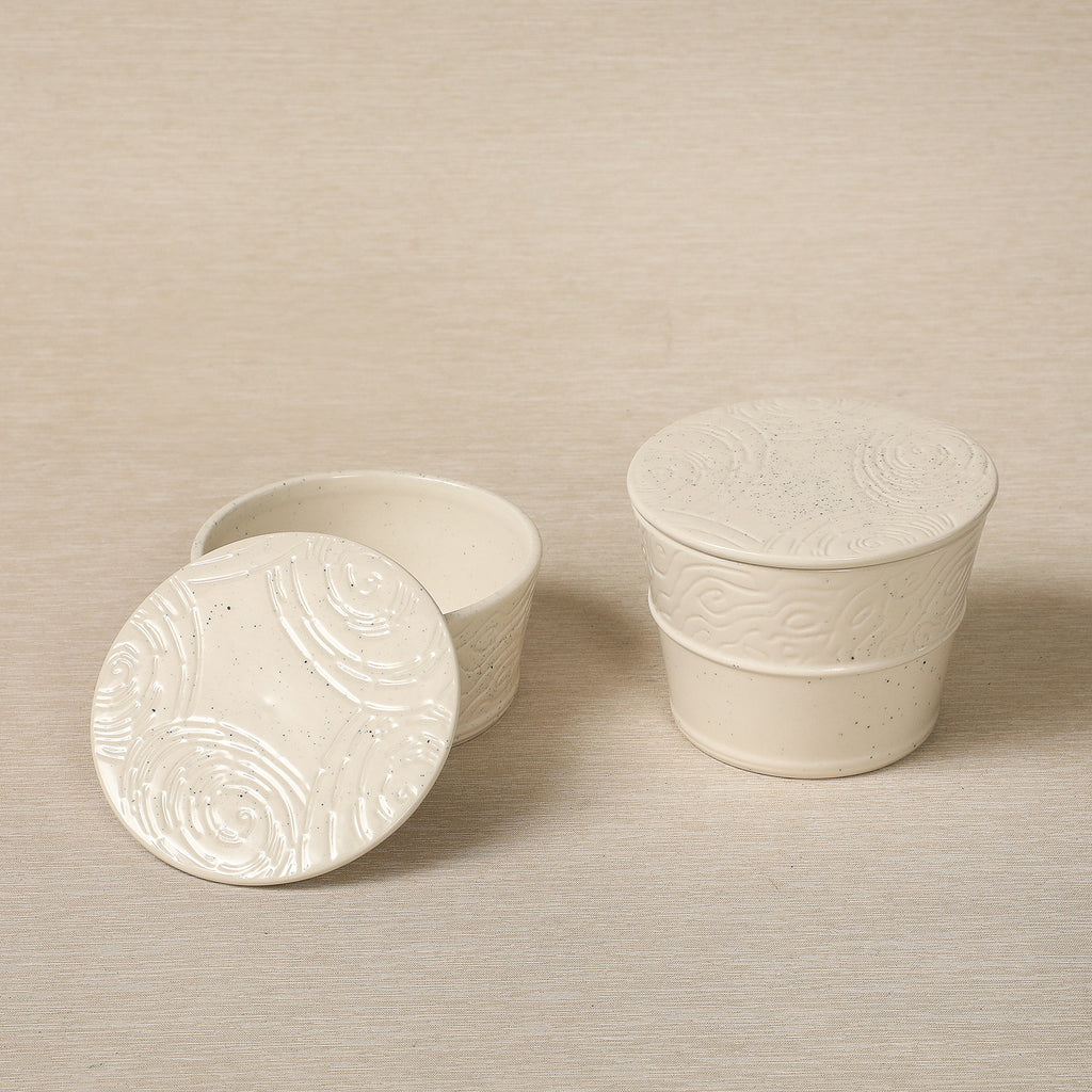 Song-Chesa Round Box in Shell Glaze