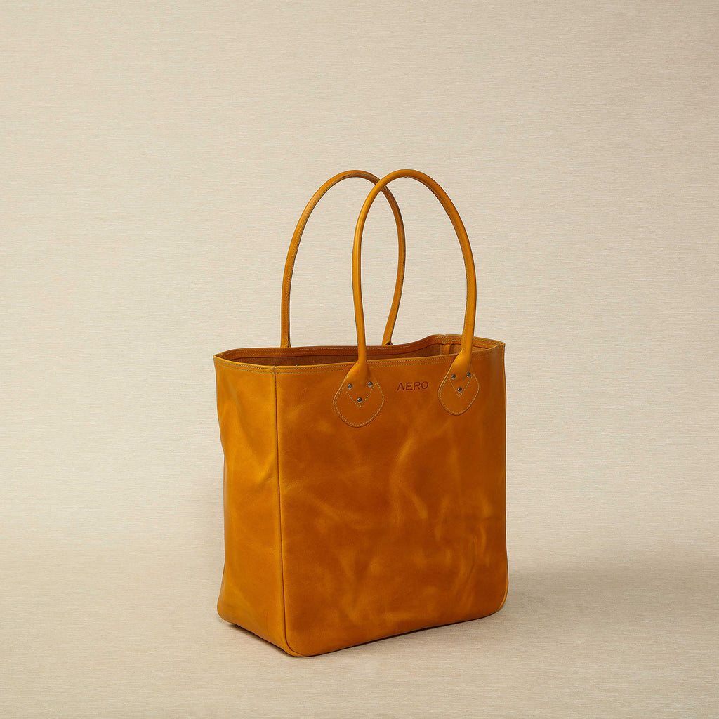 Aero Leather Tote Bag in Cavalier Bright Orange