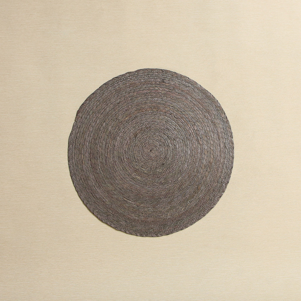 Handmade round palm fiber placemat, 16.4"
