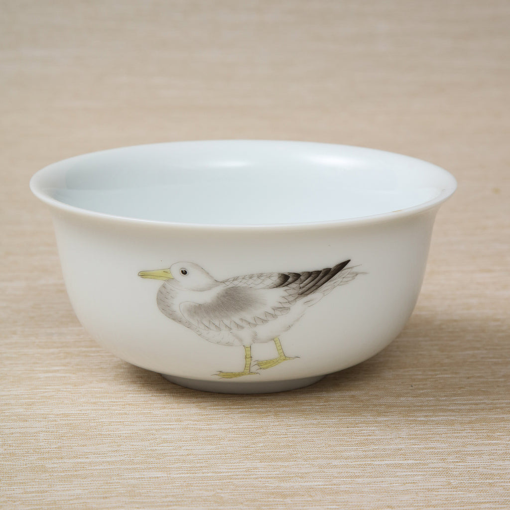 Bird motif porcelain bowl