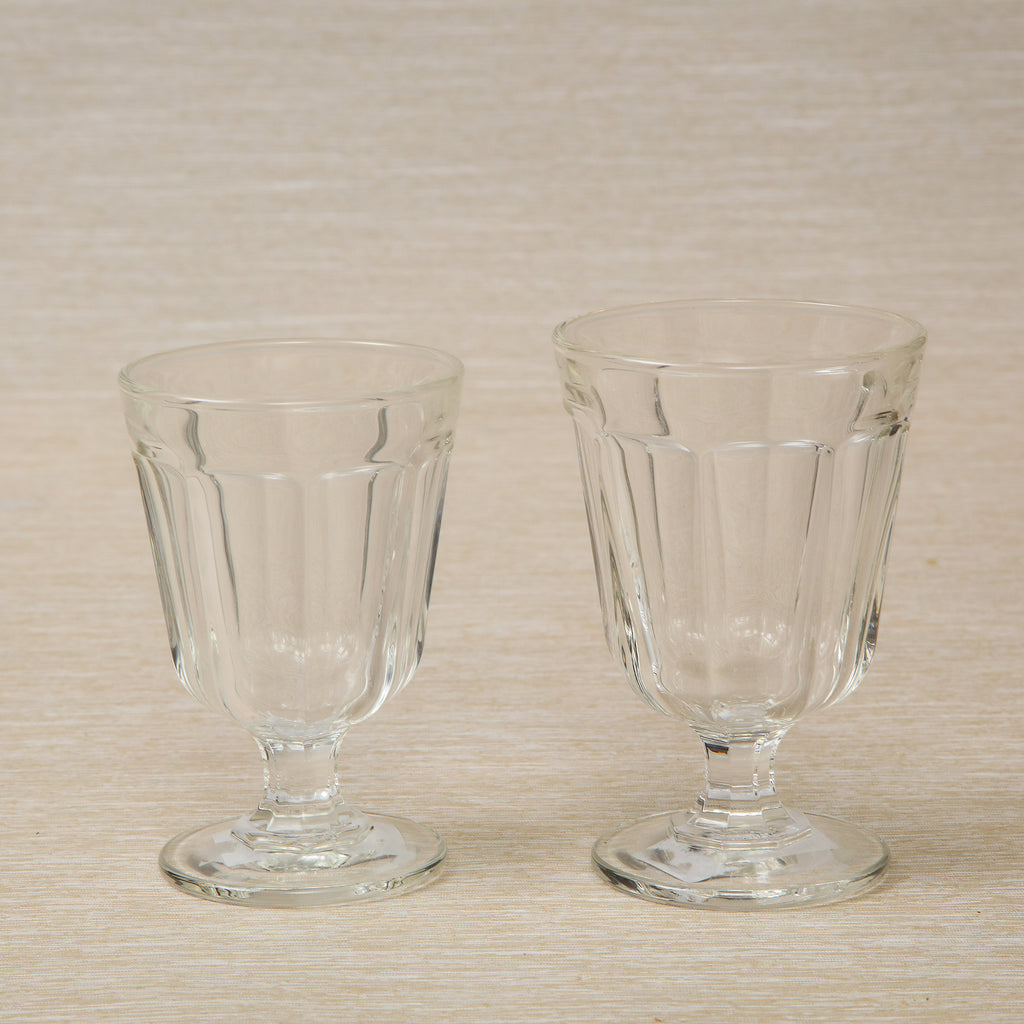 Anjou pattern wine glass
