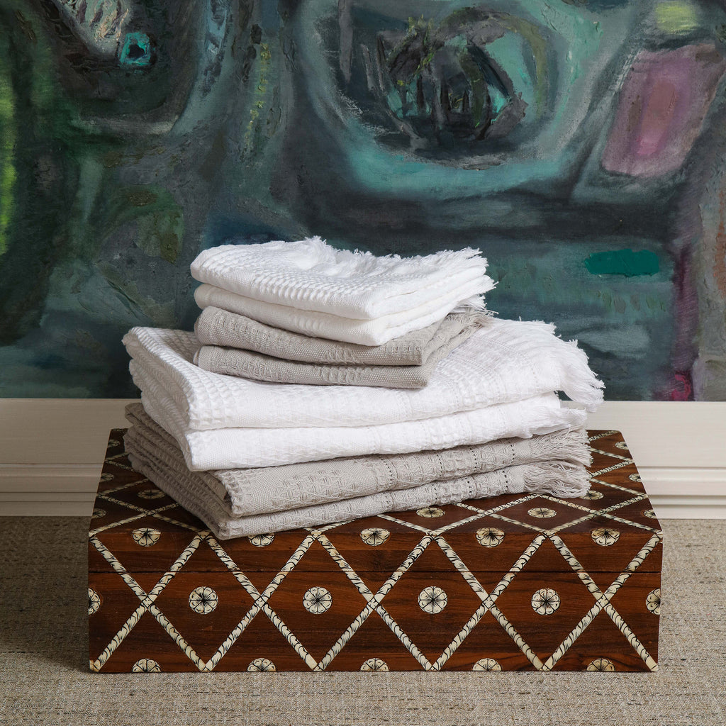 Hera combed cotton honeycomb towel