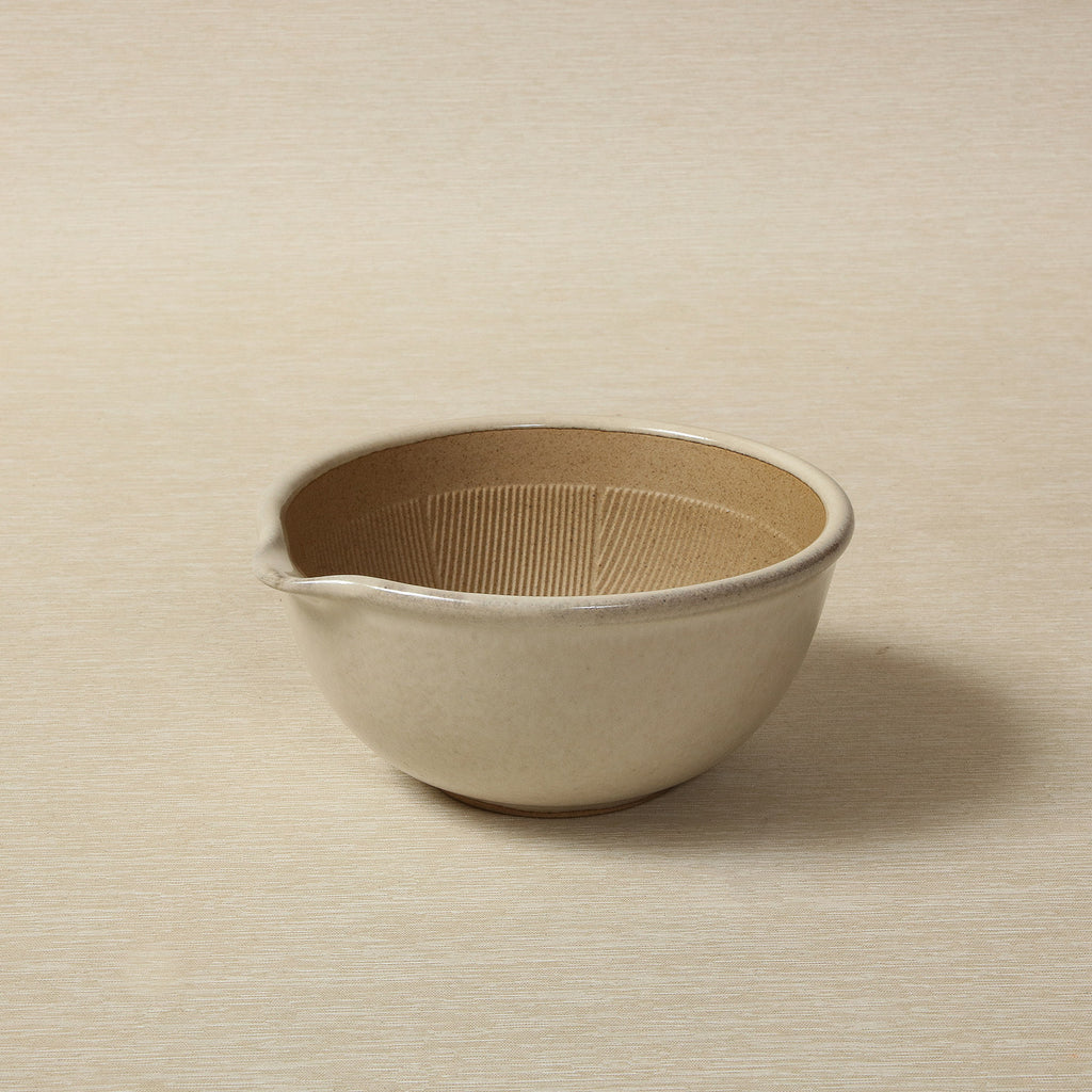 White grater bowl with spout