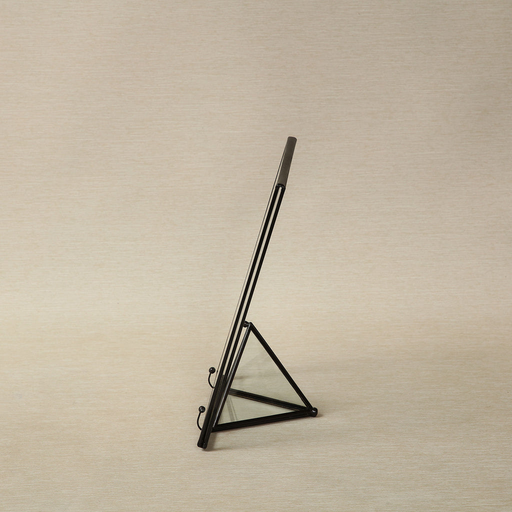 Verre easel with frame
