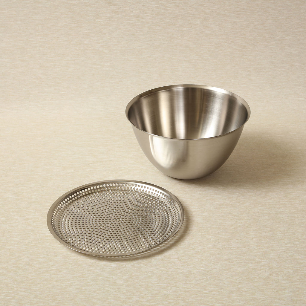Japanese stainless mixing bowl with strainer