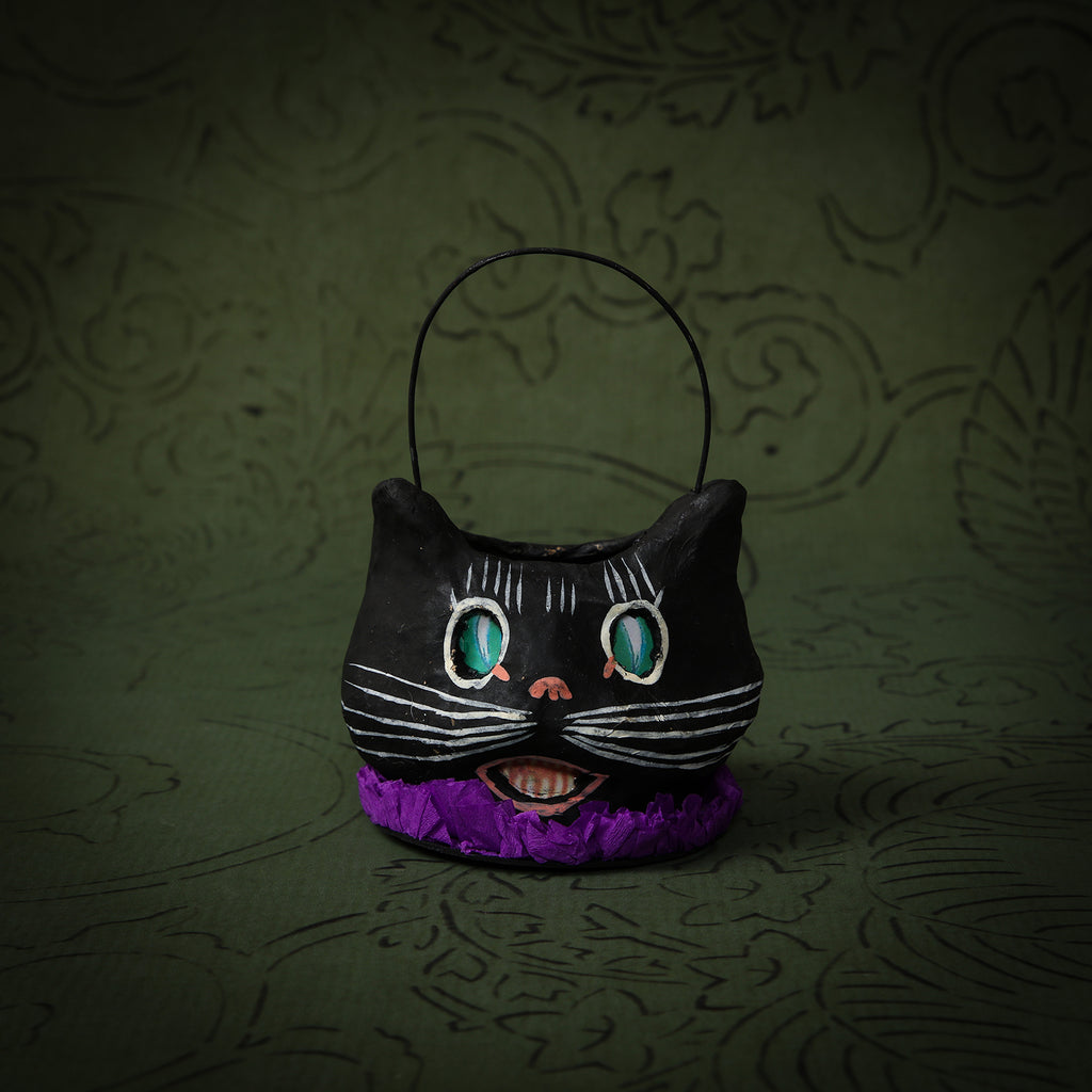 Mischevious cat bucket, assorted
